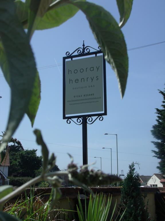Hooray Henrys Bed and Breakfast Sheringham Exteriör bild