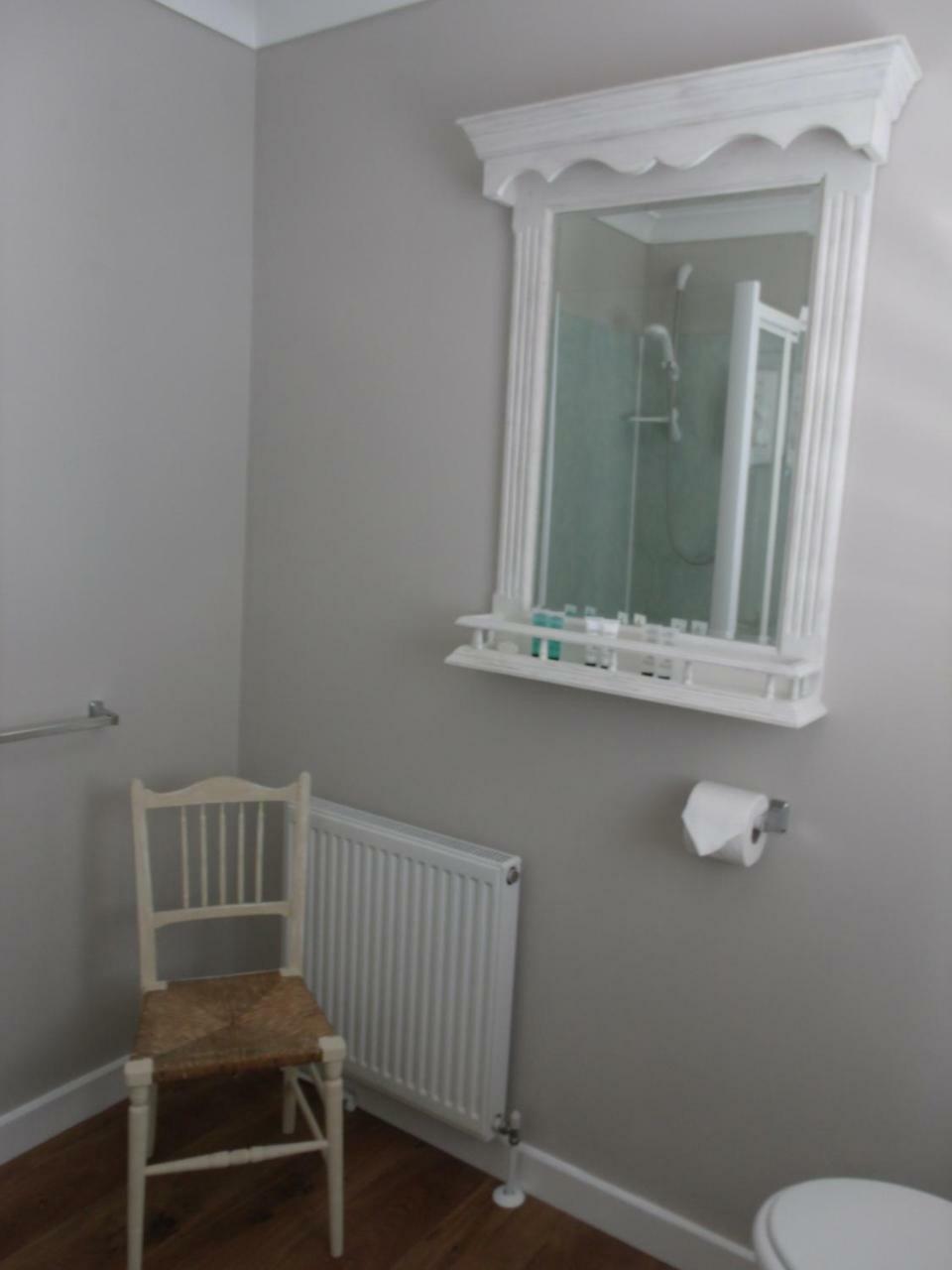 Hooray Henrys Bed and Breakfast Sheringham Exteriör bild